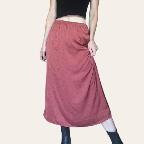American Eagle Dresses & Skirts - Satin blush colored maxi skirt American Eagle small